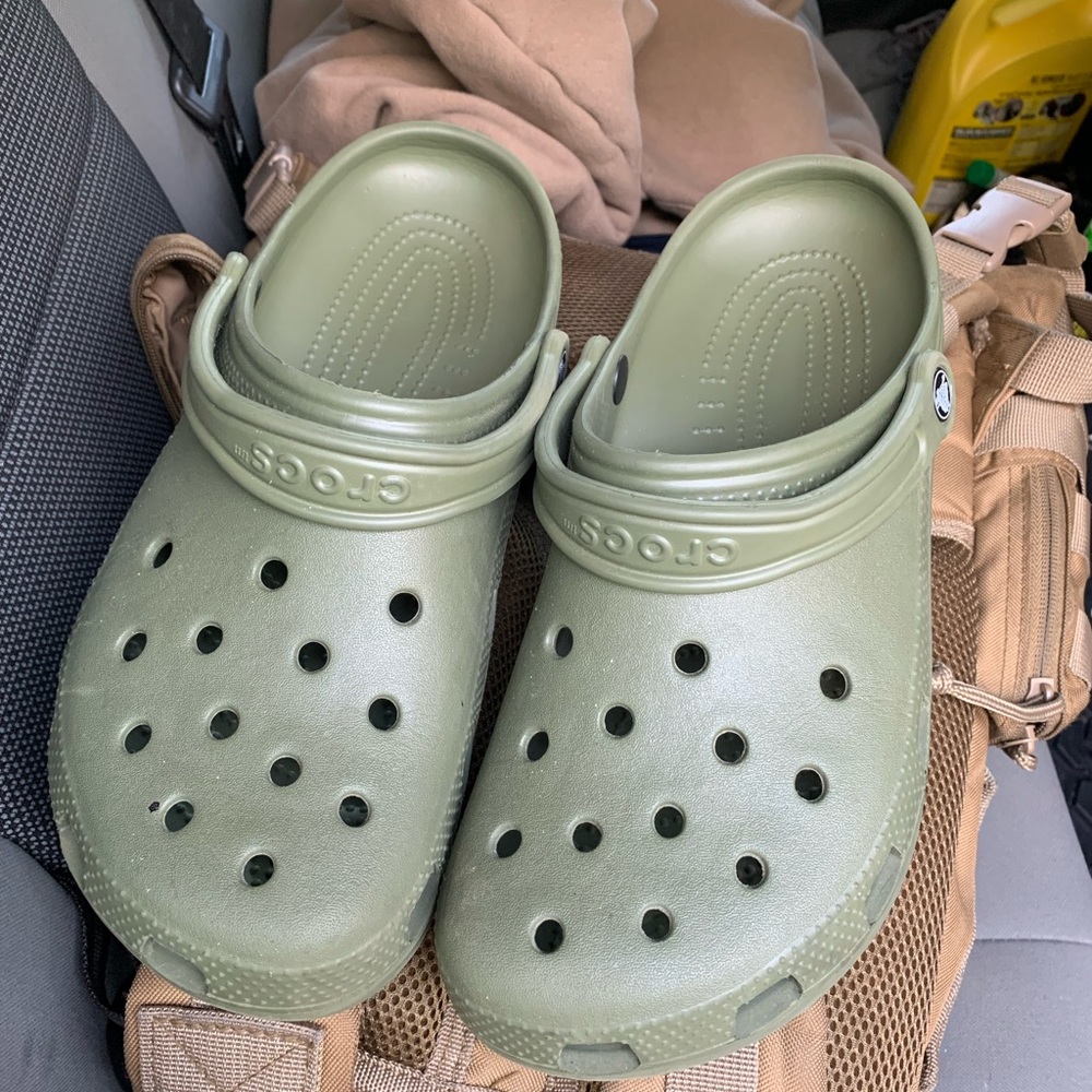 Like new crocs size 10
